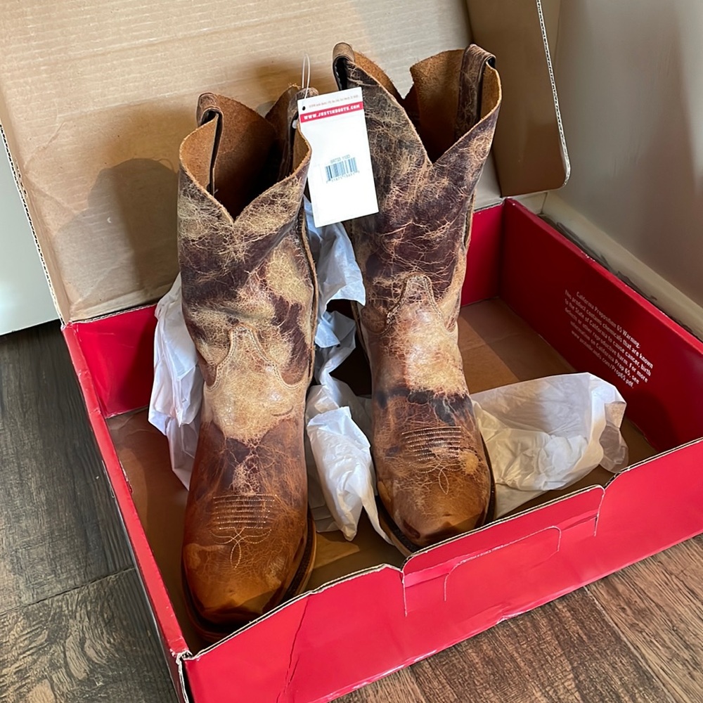Justin Shawnee Boots. New!